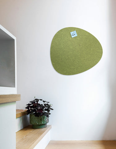 Pebble Pinboard, Large in Moss