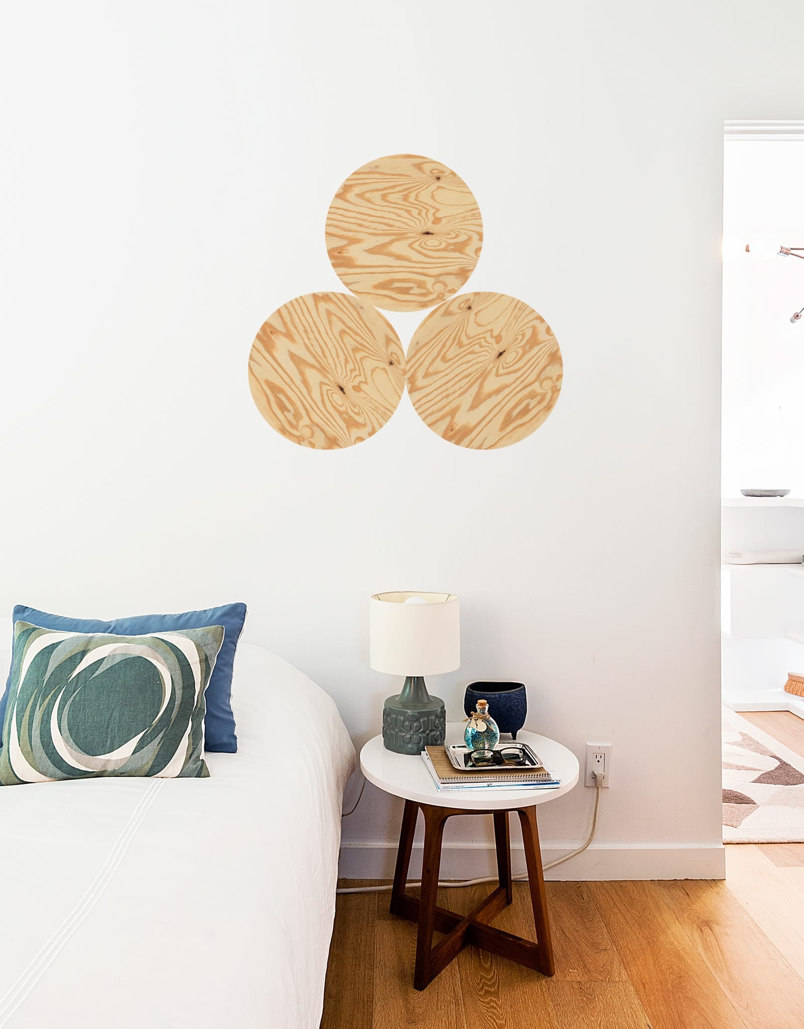 Light Wood Dry Erase - Circle